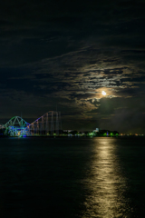 月夜の八景島