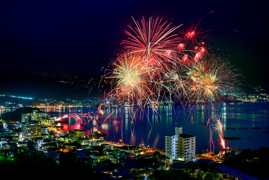 網代温泉海上花火大会4