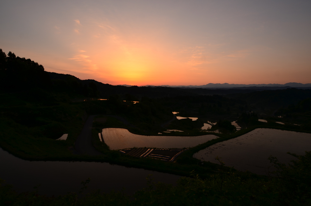 星峠の夜明け