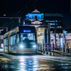 富山城と路面電車