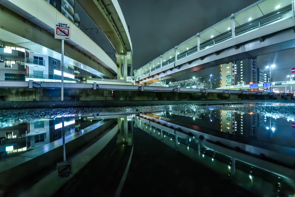 京急蒲田駅リフレクション