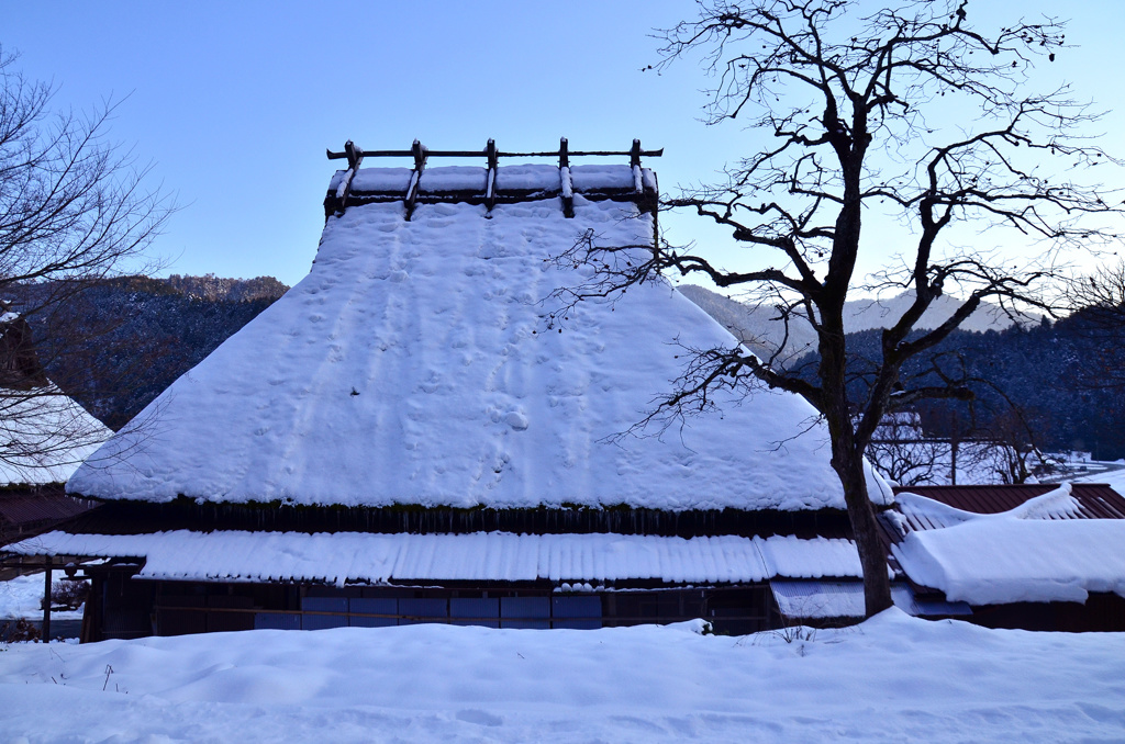 かやぶきの里雪景色