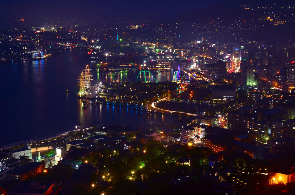 雨に煙る長崎夜景