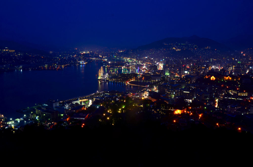 雨に煙る長崎夜景2