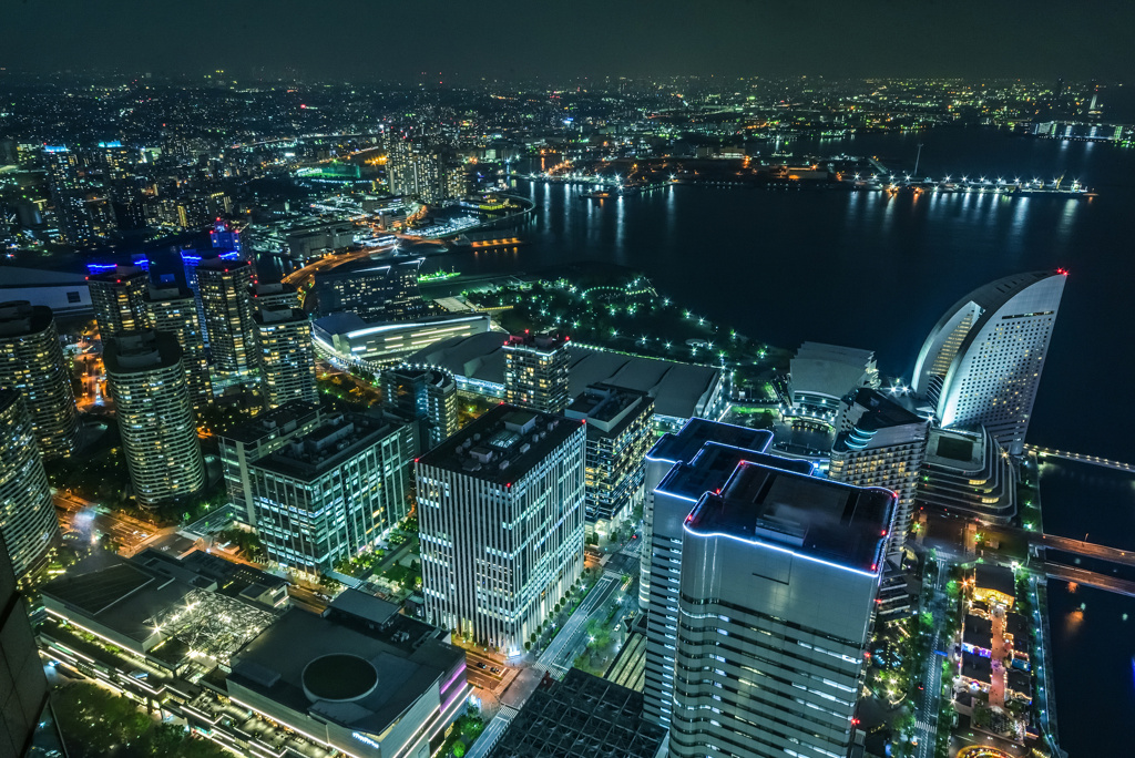 ランドマークタワーからの夜景2