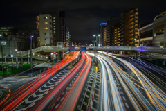 京急蒲田駅前の光跡