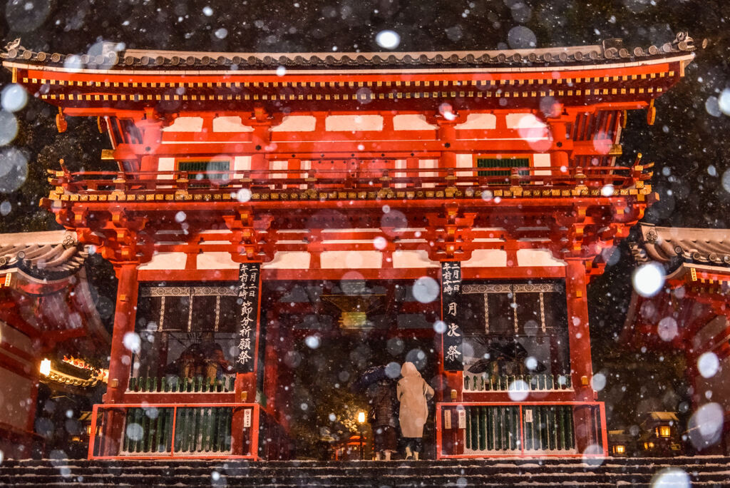 八坂神社雪景色