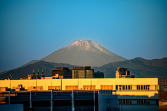 夜明けの富士山