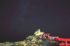 笠島にある祠？