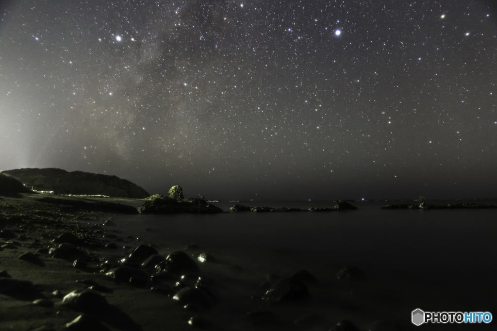 夜の砂浜