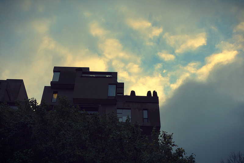 QC, 2012.