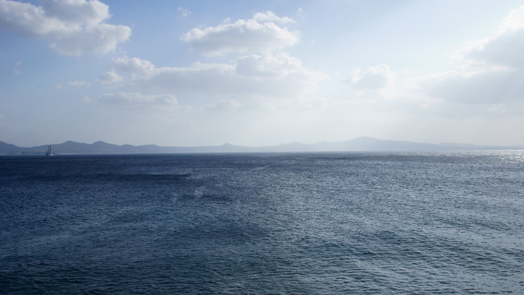 深ーい海