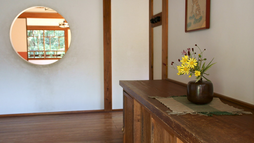 メイとサツキの家　玄関