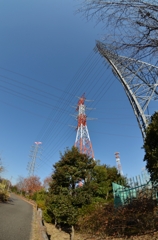 鉄塔のある小さな公園