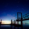 夜明け前の帰宅ラッシュ