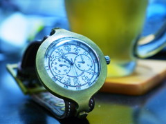 時計とビール　ビビット