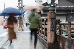 雨のさほがわ
