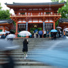 雨の京都祇園石段下2