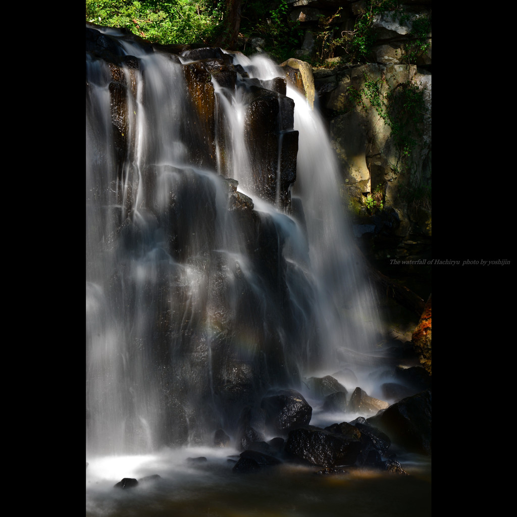 The waterfall of light 