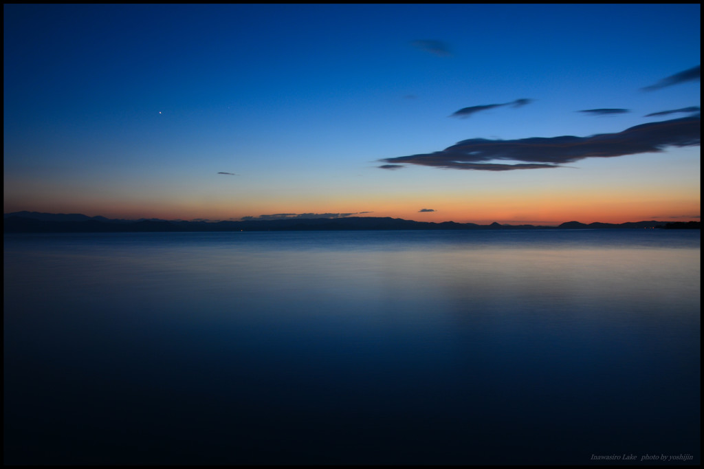 志田浜の静かな夕暮れ