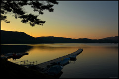 静寂　　～桧原湖の静かな夕暮れ～