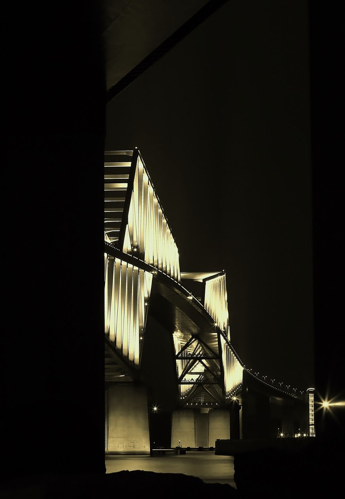 GOLD GATE BRIDGE