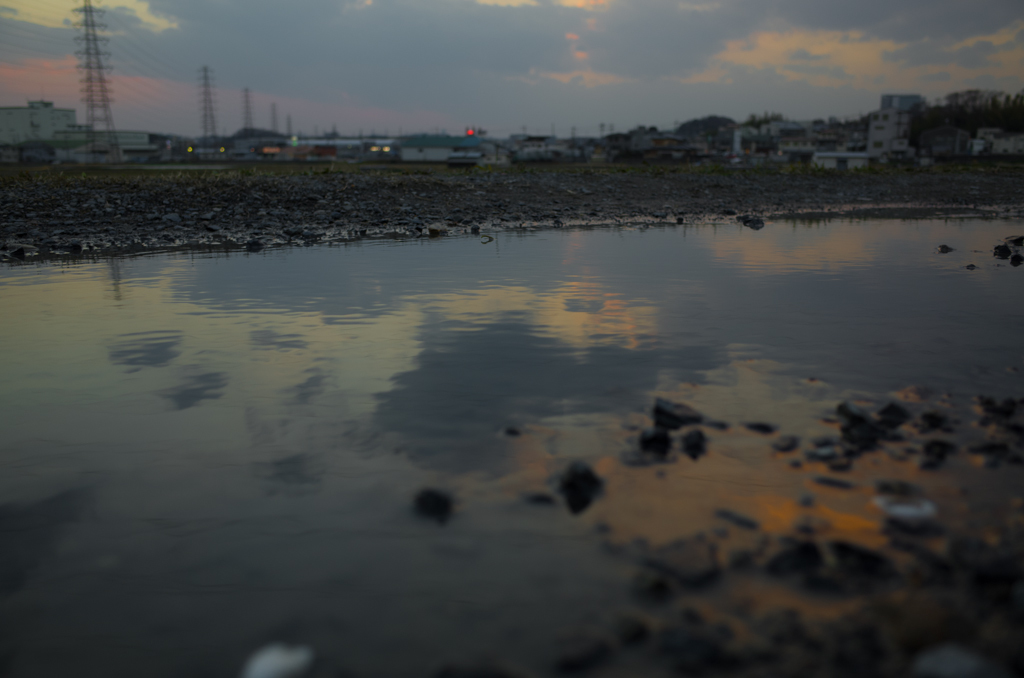 マジックアワー　雨上がりの夕方