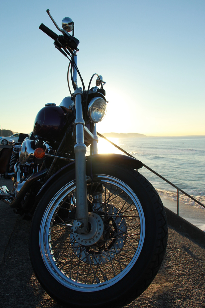 バイクと海
