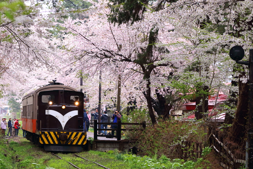 雨のストーブ列車 III