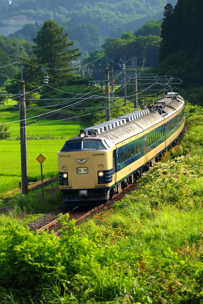 青森ねぶた祭り号 II