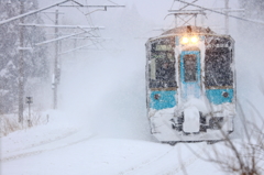 止まぬ雪 III