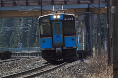 快晴の青い森鉄道