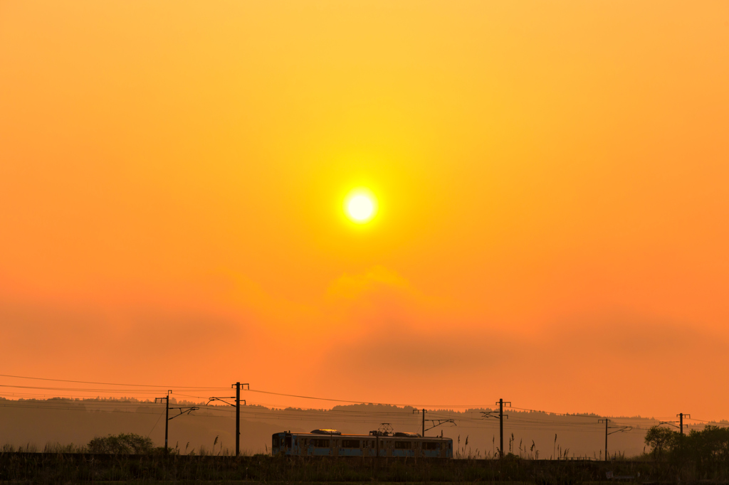 霞夕日 II