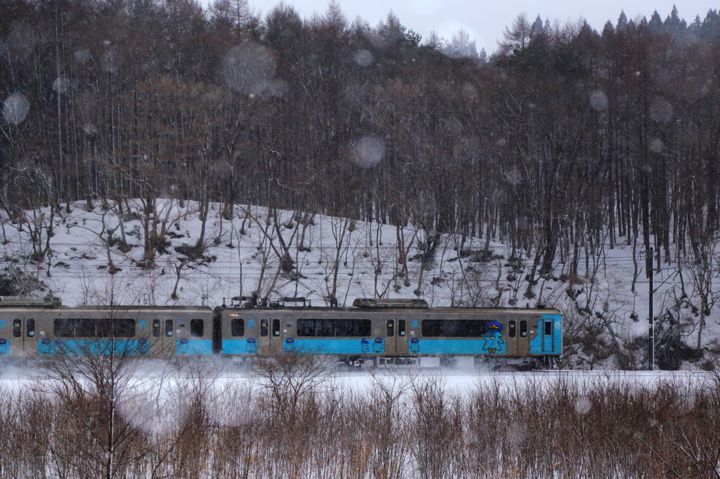 Snow blurring -Train- V