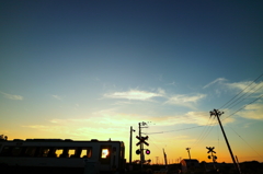 夕暮れの踏切