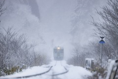 雪の始発列車