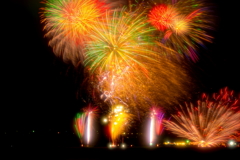 霧中の花火大会 III