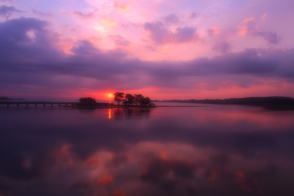 雨上がりの朝 III