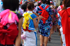 赤の中の黄色