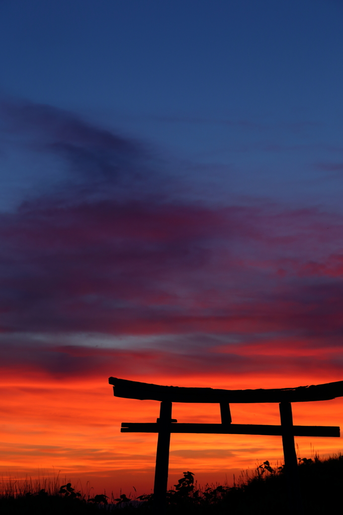 Border the sky II