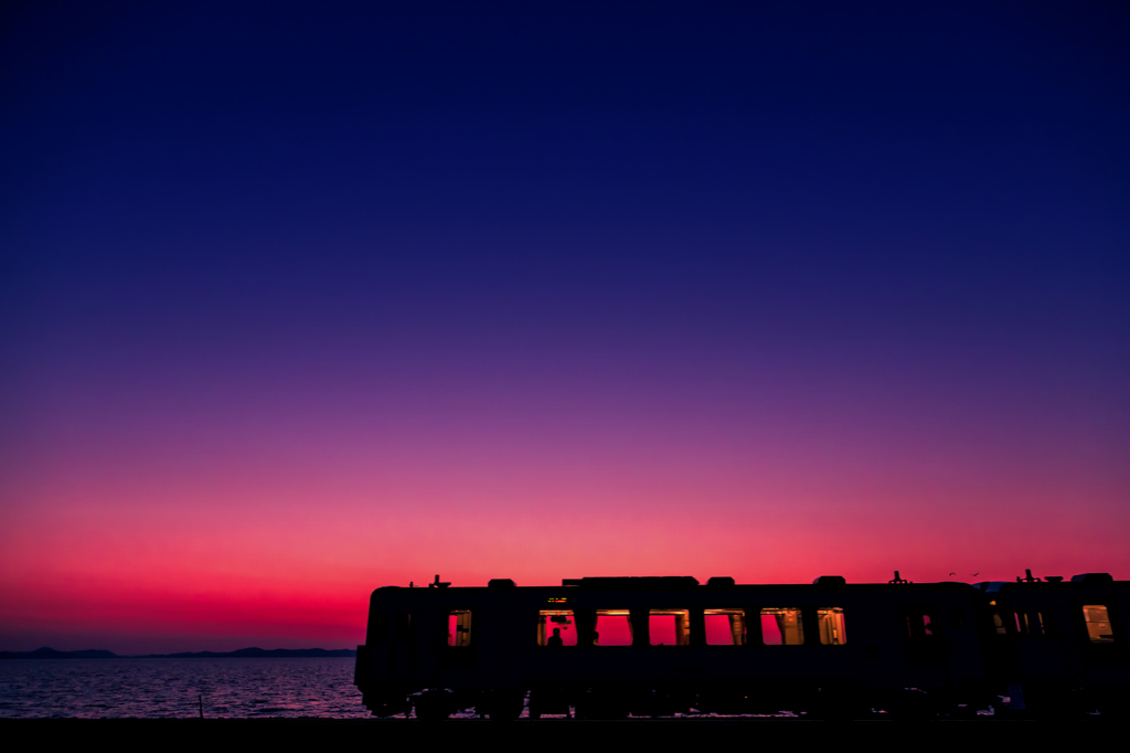 Magic Hour Train IV