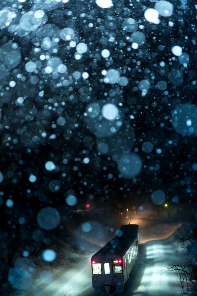 雪降る夜明け前 II