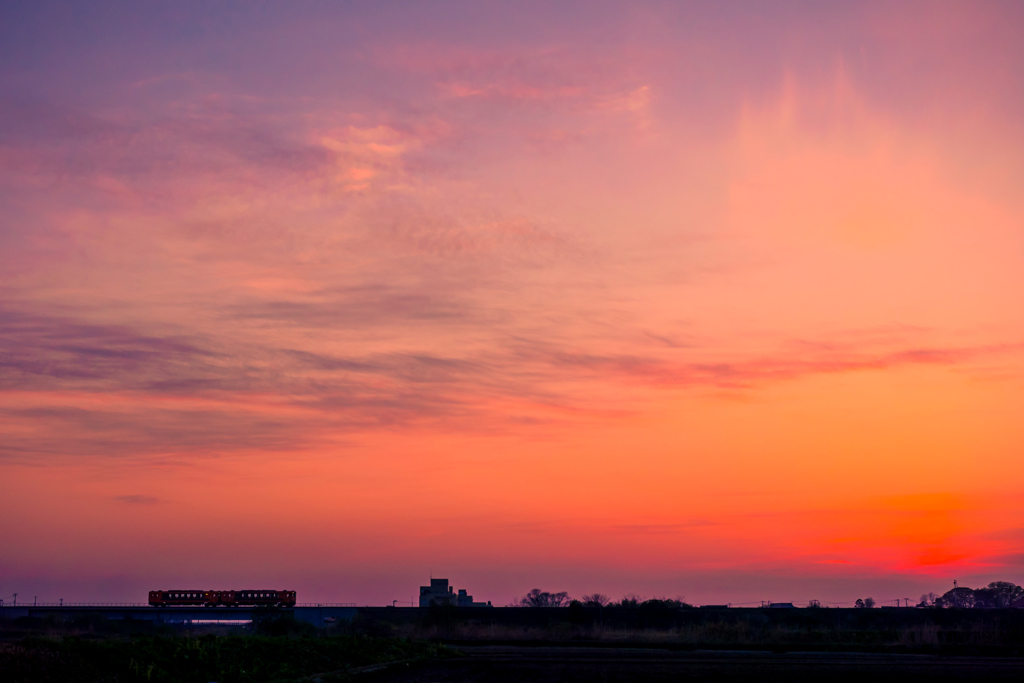 夕暮れの津鉄 III