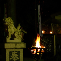 八幡宮の松明