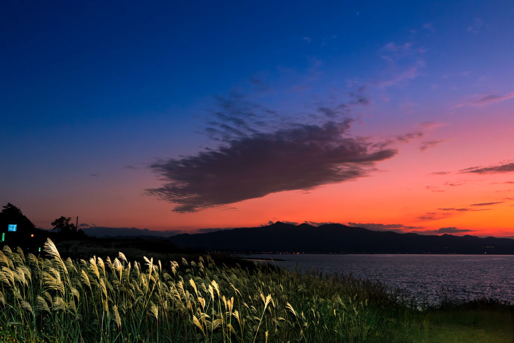 夕暮れの秋景色