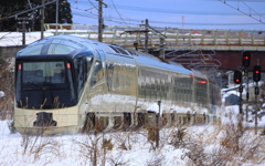 濡れ雪の四季島 II