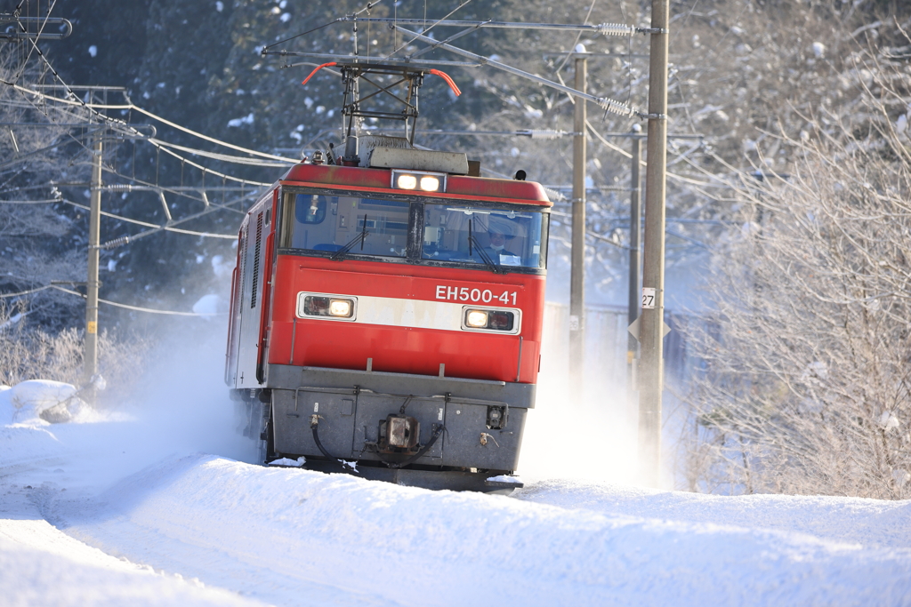 雪晴れの朝 III