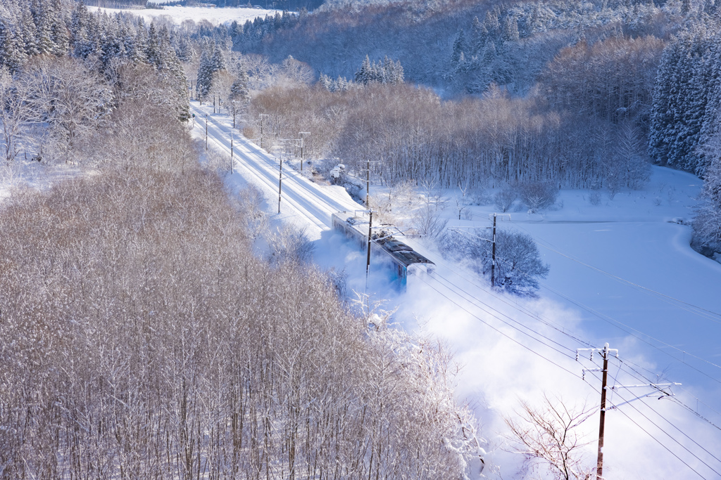 雪晴れ III