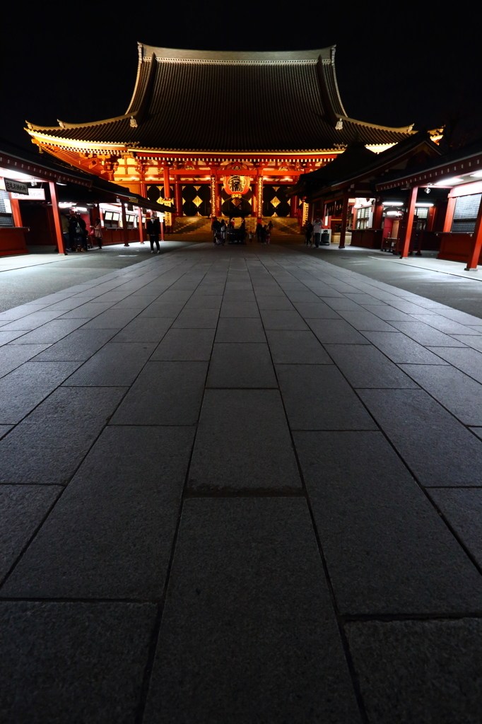 夜の浅草寺 I