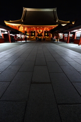 夜の浅草寺 I
